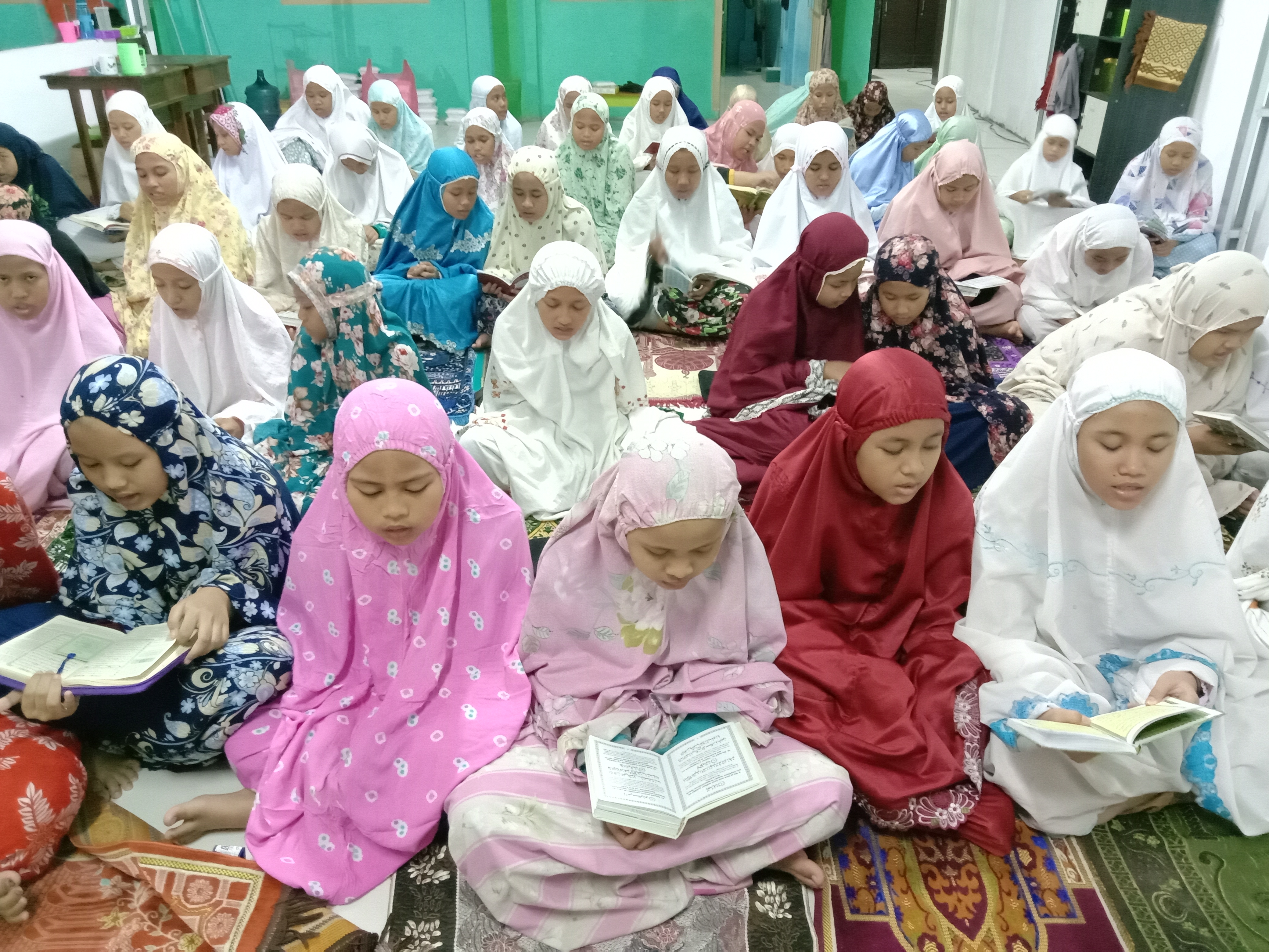 Infak Beras Dzulqodah Untuk Santri Yatim Dan Dhuafa Penghafal Qur'an