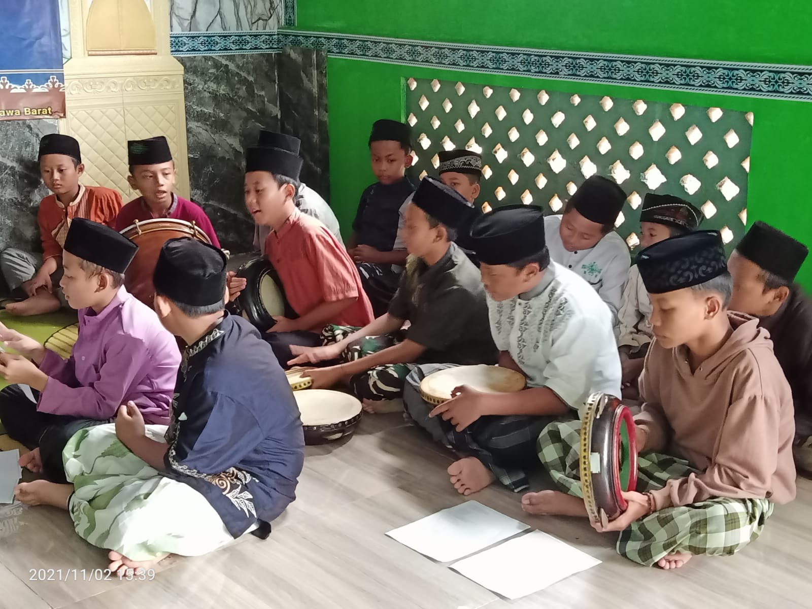 WAKAF TANAH BANGUN PESANTREN