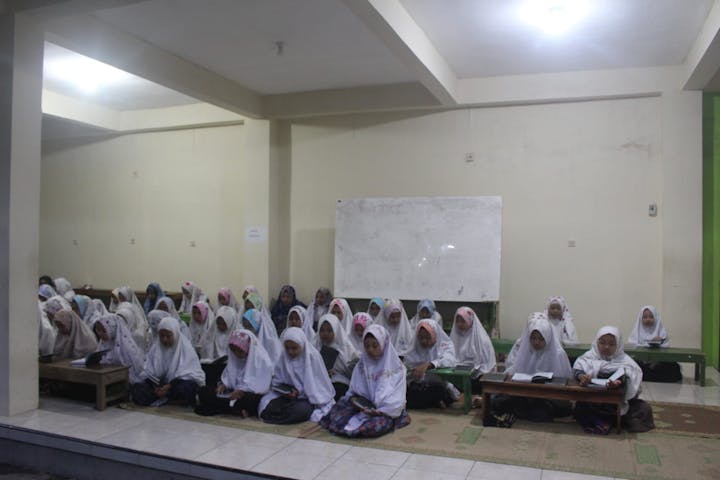 image-content