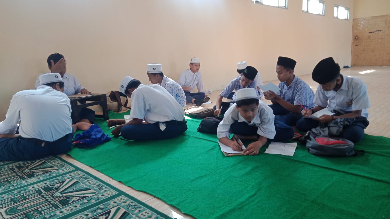 Biaya pendidikan untuk 80 anak panti asuhan