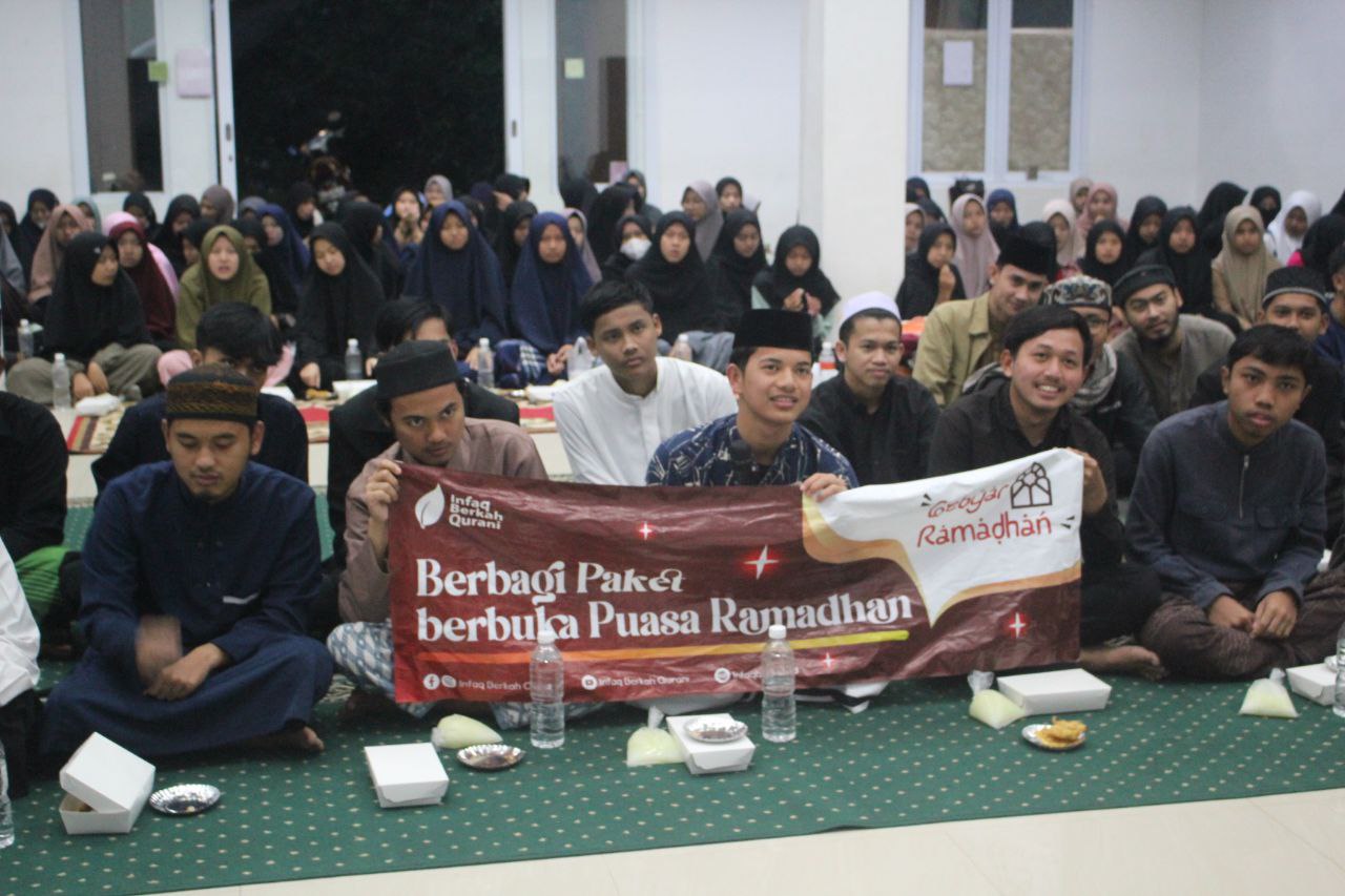 Berbagi Takjil selama bulan Ramadhan berkah