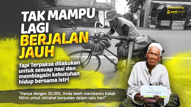 Meski Sudah Membungkuk Kakek Dorong Sepeda 3 KM Berjualan Pisang