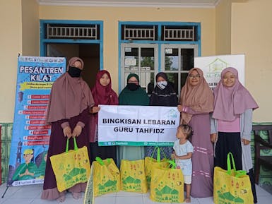 Sembako untuk guru ngaji