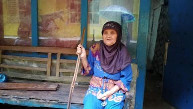 Bantu kehidupan EMak yang hidup sebatang kara