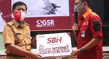 Pojok Internet Gratis untuk Pelajar