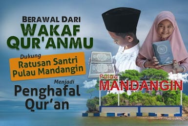 Bahagiakan Santri Pelosok Pulau Mandangin dengan Wakaf Mushaf Qur’an