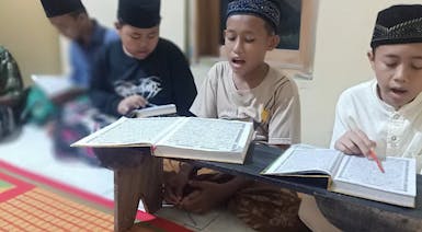 Bangunkan pesantren tahfidz di pelosok