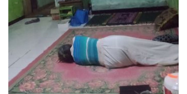 Bantu lansia hidup sebatang kara