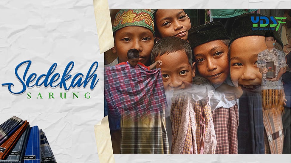 Sedekah sarung untuk santri