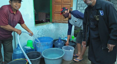 Air Bersih Untuk Pengungsi Dan Korban Banjir NTT