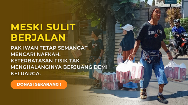 Disabilitas ini Berjalan 20 KM Jualan Tisu Demi Keluarga