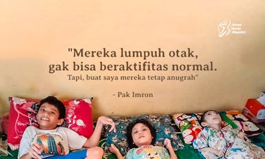 Perjuangan Buruh Rawat 3 Anak Lumpuh Otak