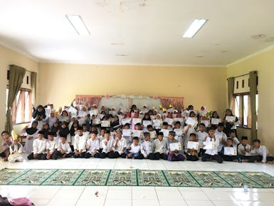 Sedekah di waktu pagi untuk  anak yatim dan para penghafal quran