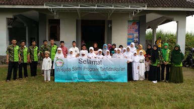 Pembangunan Pesantren Tahfidz Gratis Yatim Dhuafa'