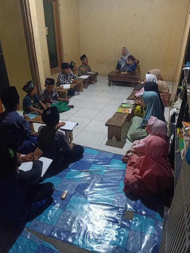 Bantuan bisyaroh untuk guru ngaji penghafal quran