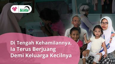 Meski Hamil Tua, Ia Terus Bekerja Demi Keluarga