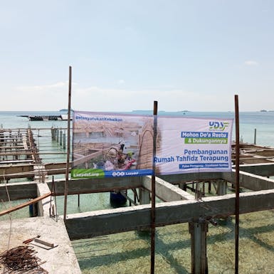 Bantu Bangun Rumah Tahfidz Terapung di Pulau Panggang, Pulau Terpadat di Teluk Jakarta