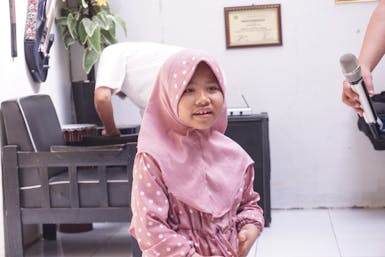 Neni dan anak panti lainnya butuh pemulihan dari trauma. Ayo bantu!