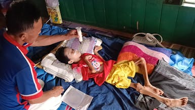 Malnutrisi dan Sering Kejang, Ramdan hanya bisa makan bubur halus