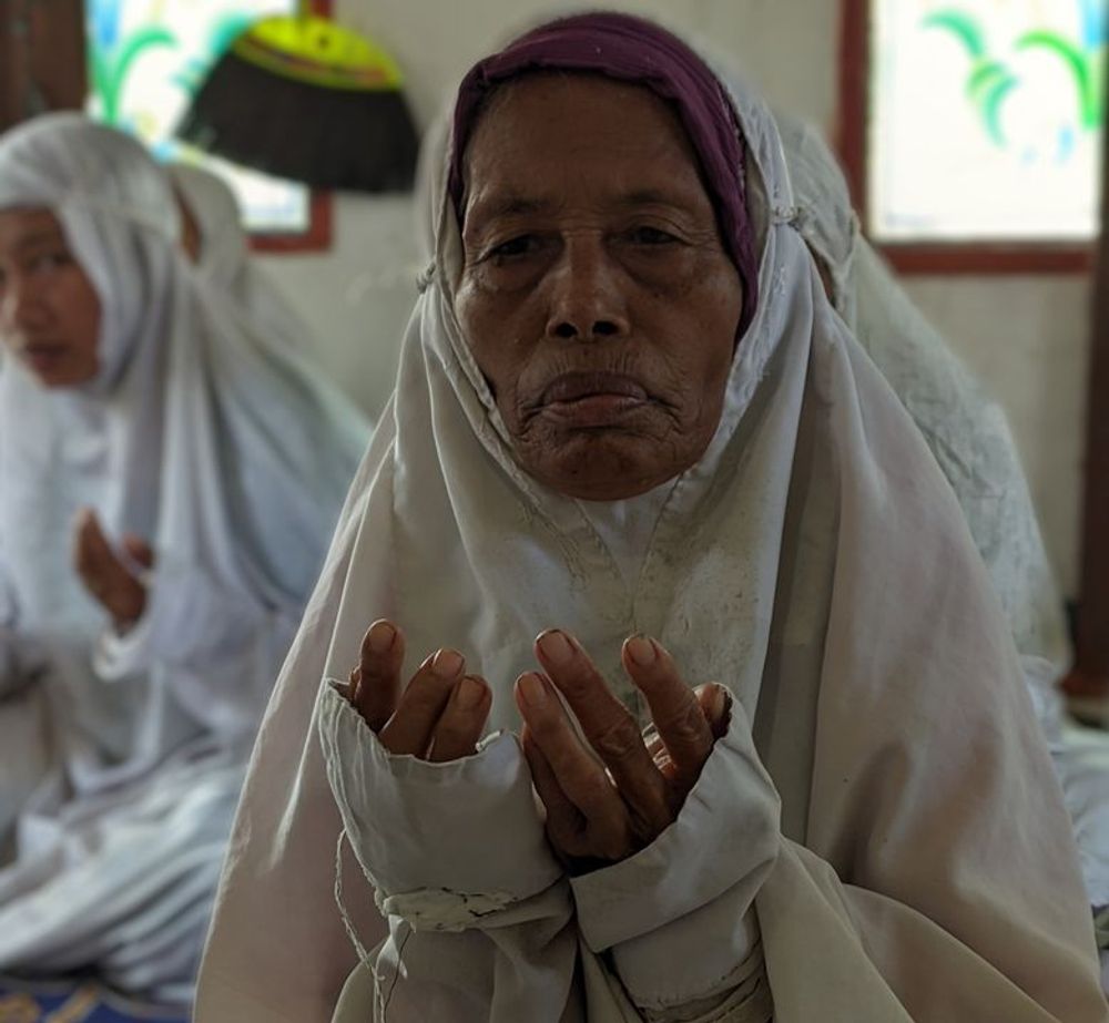 10000 mukena untuk dhuafa peloksok